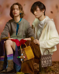 ANTEPRIMA_WIREBAG_IZUMI_KATO_STANDARD_Z_PB25FMT4K3_PB25FMT4K4_Crossbody_Bag_solid-taupe_model